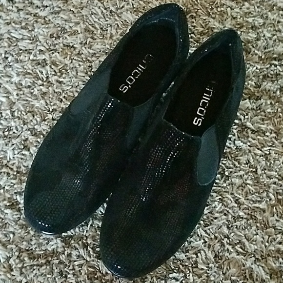 Chicos rubber sole slip ons - Picture 2 of 3
